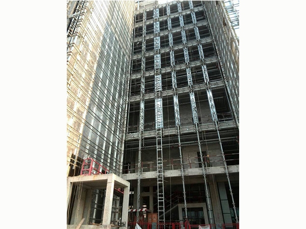 處于建設(shè)中使用防火巖棉板的大樓